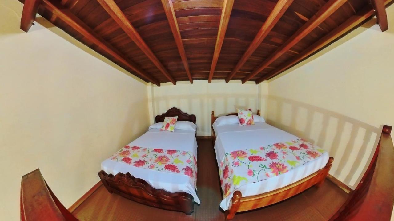 La Casa De Las Flores Hostal Jardín Eksteriør billede