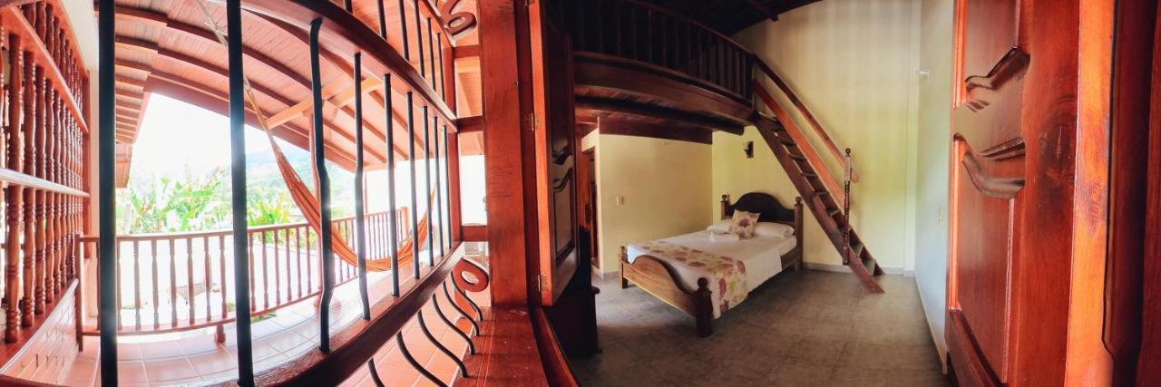 La Casa De Las Flores Hostal Jardín Eksteriør billede