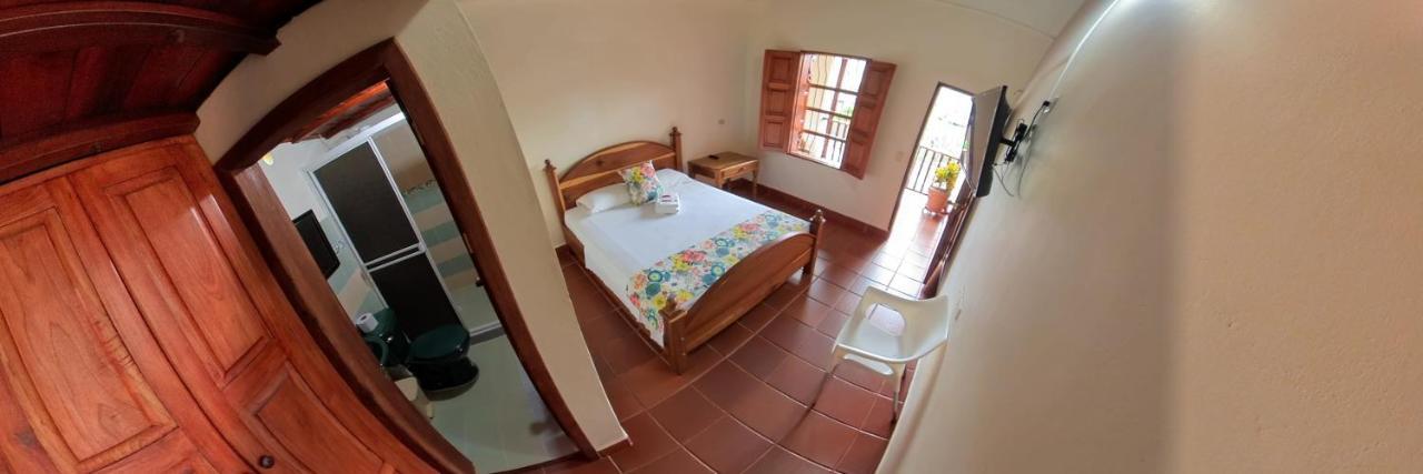 La Casa De Las Flores Hostal Jardín Eksteriør billede