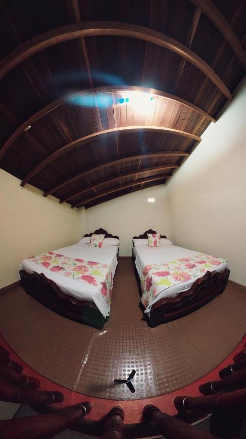 La Casa De Las Flores Hostal Jardín Eksteriør billede