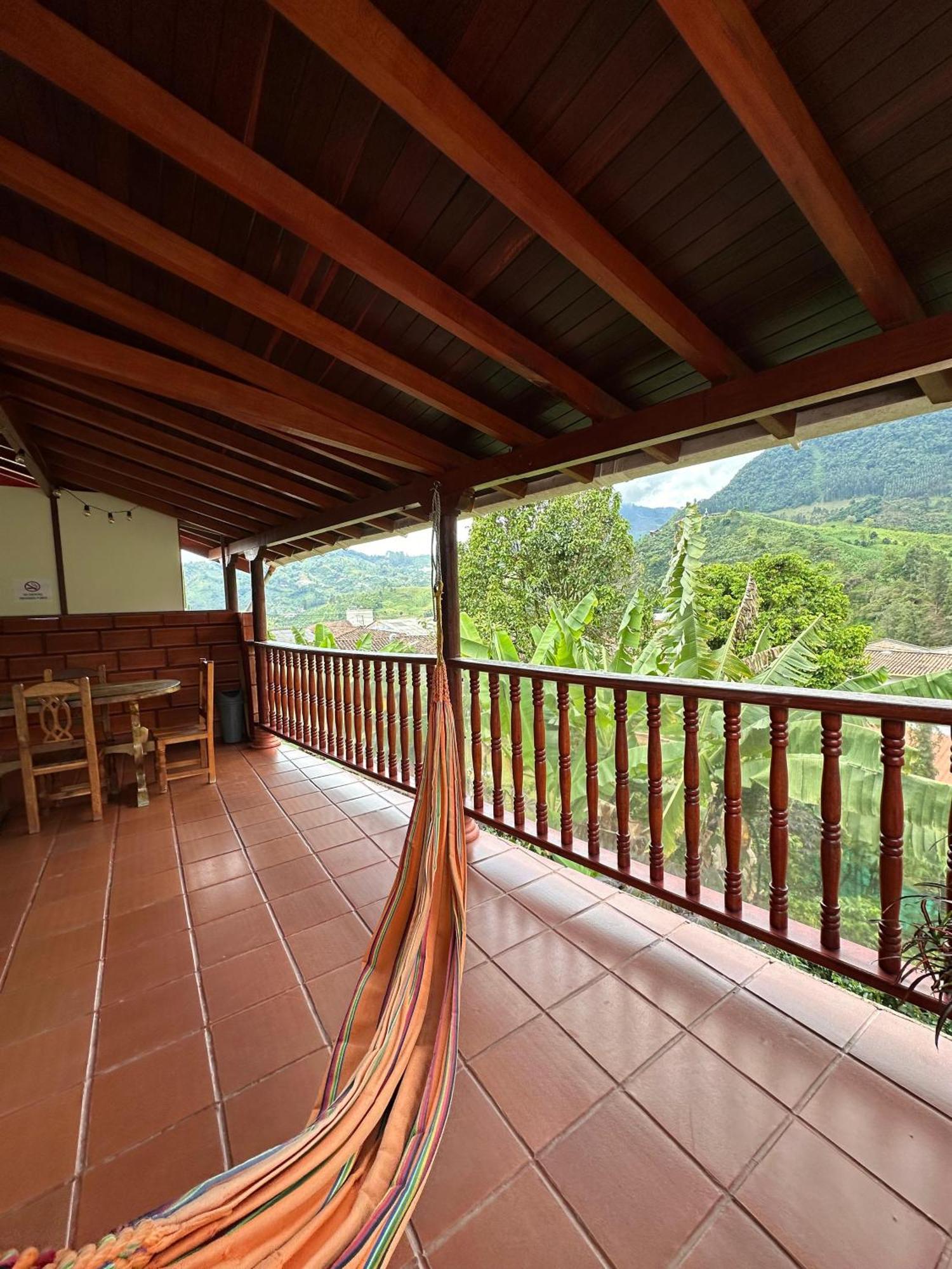 La Casa De Las Flores Hostal Jardín Eksteriør billede