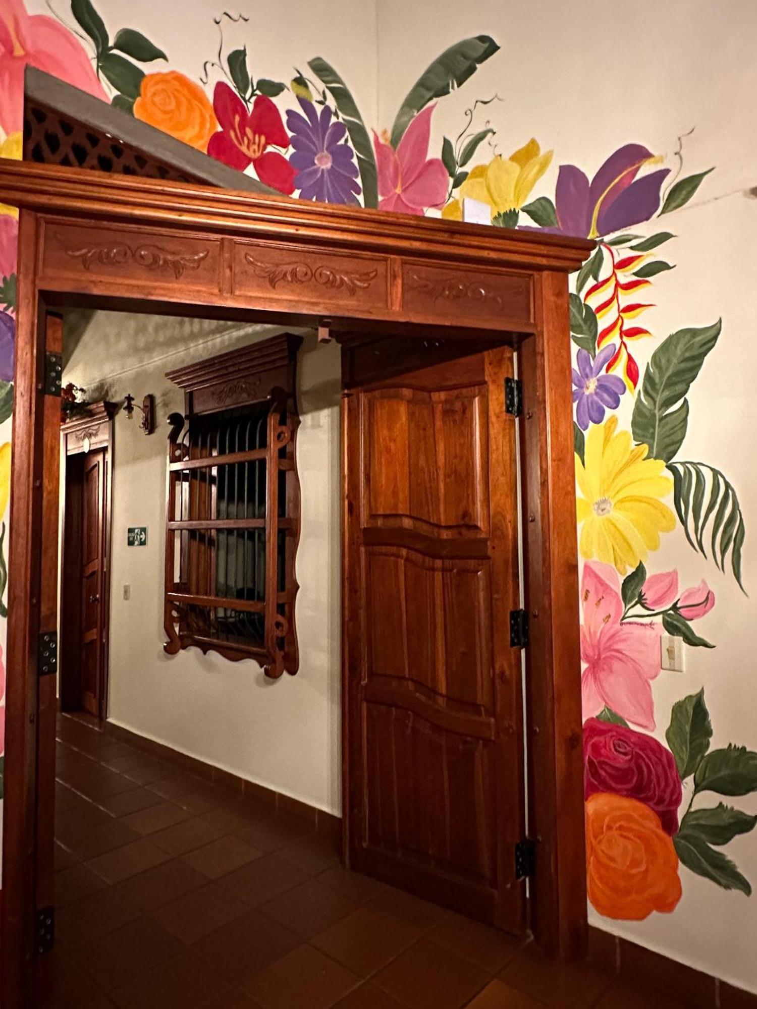 La Casa De Las Flores Hostal Jardín Eksteriør billede